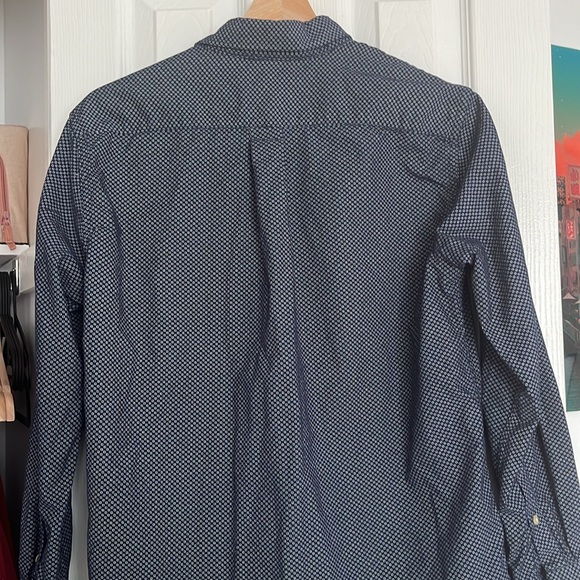 Grameen Uniqlo full sleeve button down shirt - Picture 5 of 8